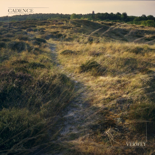 日本久久美女裸照高潮美图
